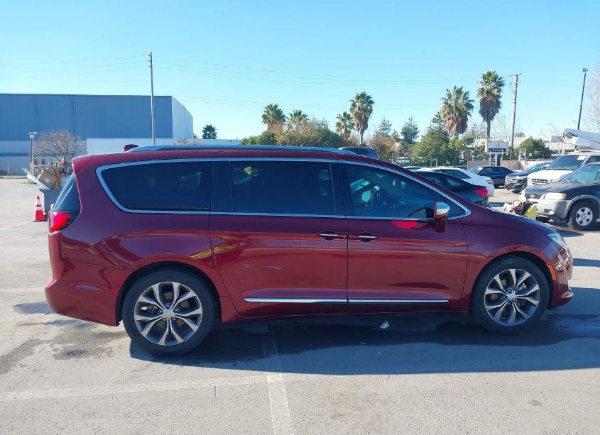 Photo 13 of 2017 Chrysler Pacifica LIMITED (VIN 2C4RC1GG8HR735348)