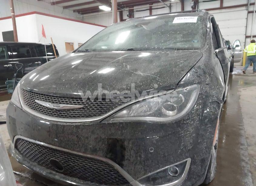 Photo 12 of 2020 Chrysler Pacifica 35TH ANNIVERSARY LIMITED (VIN 2C4RC1GG8LR116211)