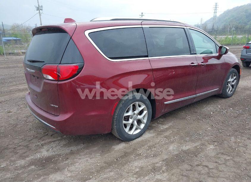 Photo 4 of 2020 Chrysler Pacifica LIMITED (VIN 2C4RC1GG8LR182757)