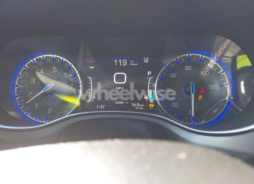 Photo 7 of 2022 Chrysler Pacifica LIMITED (VIN 2C4RC1GG8NR164956)