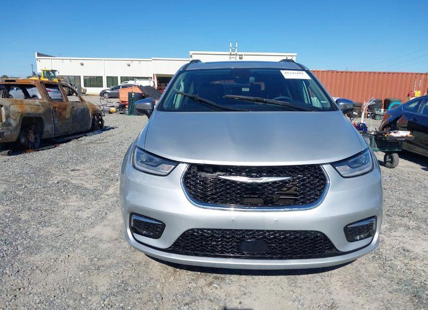 Photo 6 of 2023 Chrysler Pacifica LIMITED (VIN 2C4RC1GG8PR536475)