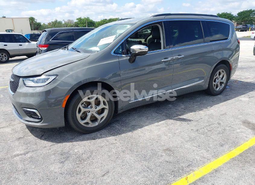 Photo 2 of 2023 Chrysler Pacifica LIMITED (VIN 2C4RC1GG8PR559478)