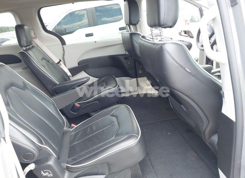 Photo 8 of 2023 Chrysler Pacifica LIMITED (VIN 2C4RC1GG8PR559478)