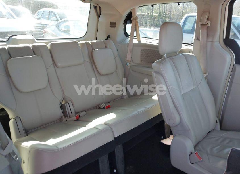 Photo 8 of 2012 Chrysler Town & COUNTRY LIMITED (VIN 2C4RC1GG9CR135124)