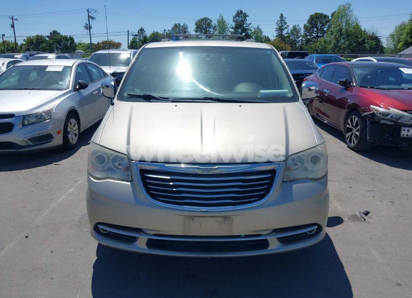 Photo 12 of 2014 Chrysler Town & COUNTRY LIMITED (VIN 2C4RC1GG9ER116219)