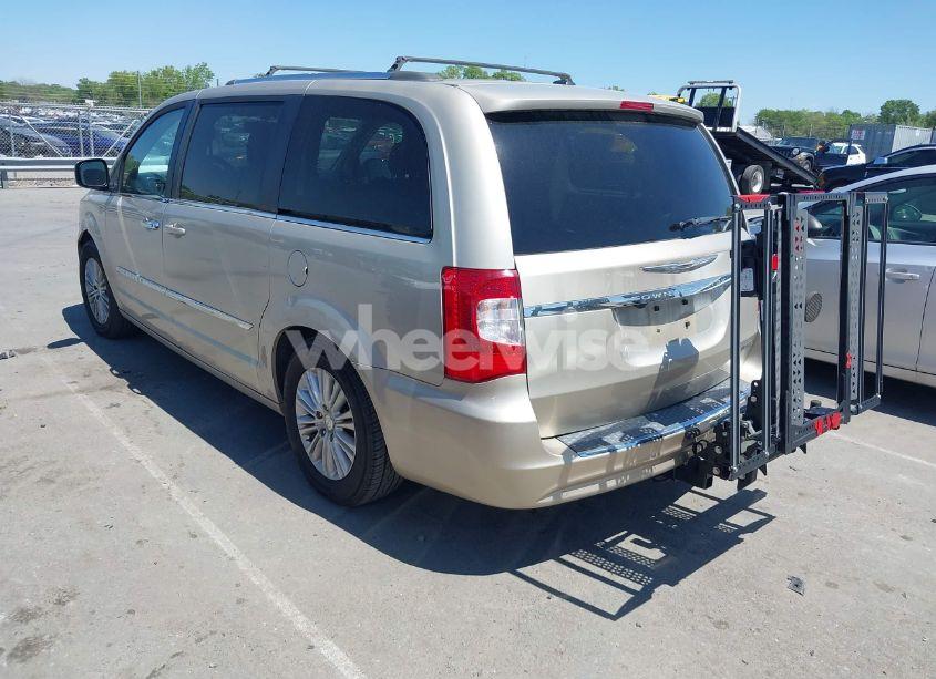 Photo 3 of 2014 Chrysler Town & COUNTRY LIMITED (VIN 2C4RC1GG9ER116219)