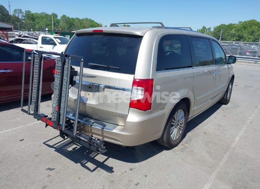 Photo 4 of 2014 Chrysler Town & COUNTRY LIMITED (VIN 2C4RC1GG9ER116219)
