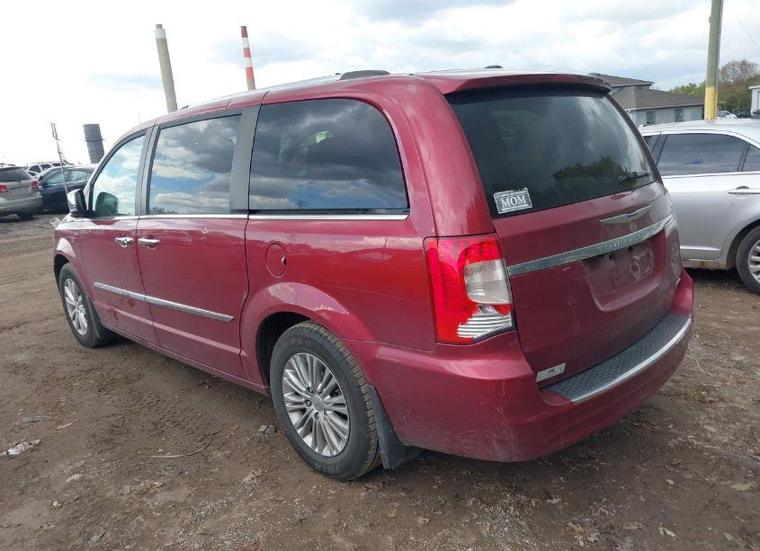 Photo 3 of 2015 Chrysler Town & COUNTRY LIMITED PLATINUM (VIN 2C4RC1GG9FR539755)