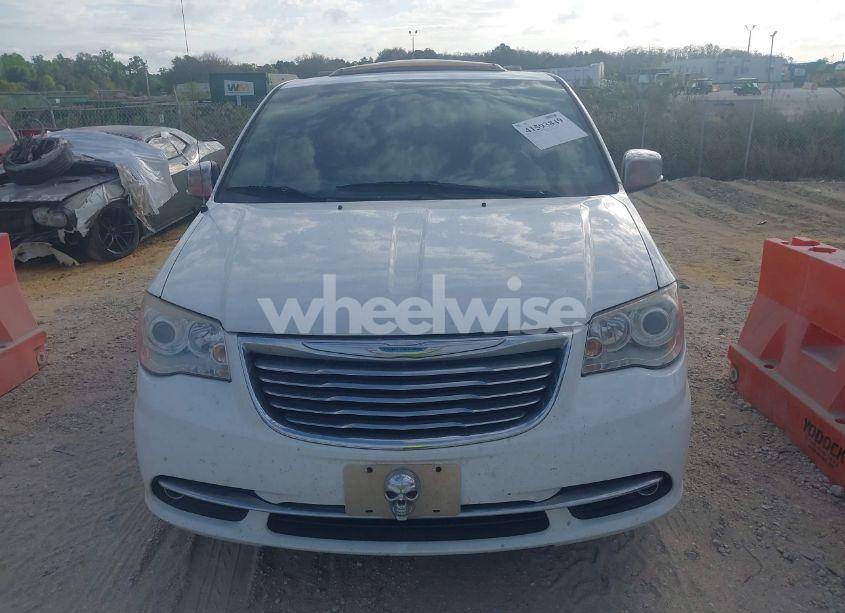 Photo 12 of 2015 Chrysler Town & COUNTRY LIMITED PLATINUM (VIN 2C4RC1GG9FR589748)