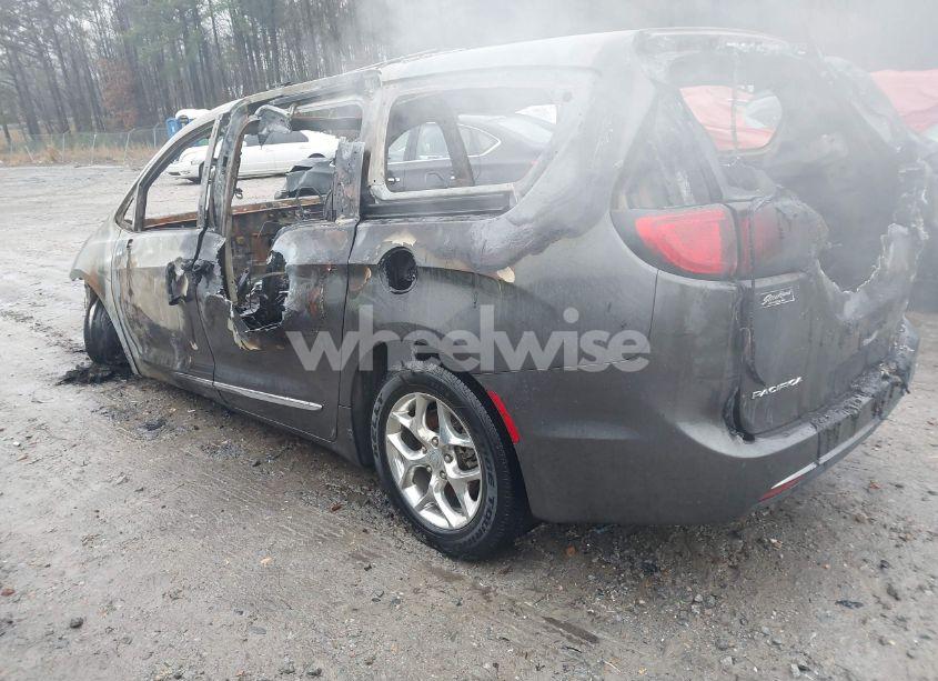 Photo 3 of 2018 Chrysler Pacifica LIMITED (VIN 2C4RC1GG9JR142779)