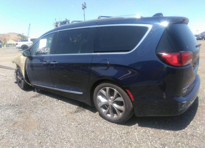 Photo 3 of 2019 Chrysler Pacifica LIMITED (VIN 2C4RC1GG9KR587525)