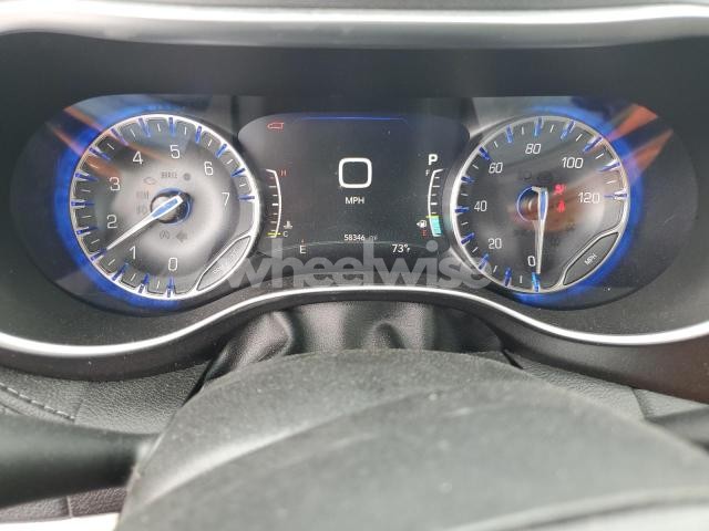 Photo 10 of 2020 CHRYSLER PACIFICA LIMITED (VIN 2C4RC1GG9LR229892)