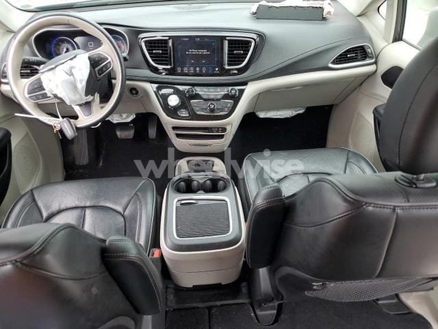 Photo 13 of 2020 CHRYSLER PACIFICA LIMITED (VIN 2C4RC1GG9LR229892)