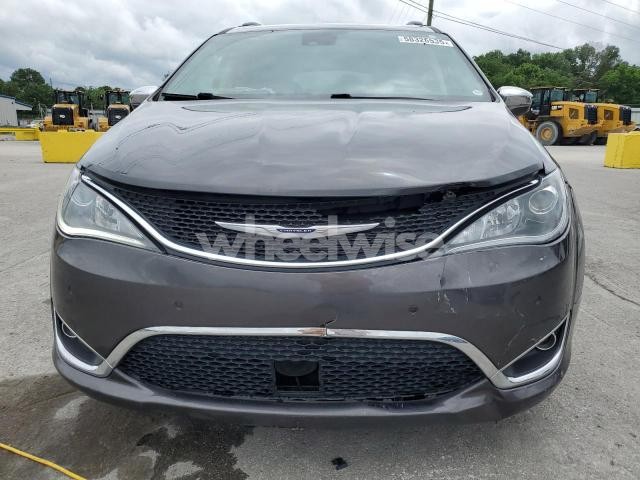 Photo 4 of 2020 CHRYSLER PACIFICA LIMITED (VIN 2C4RC1GG9LR229892)