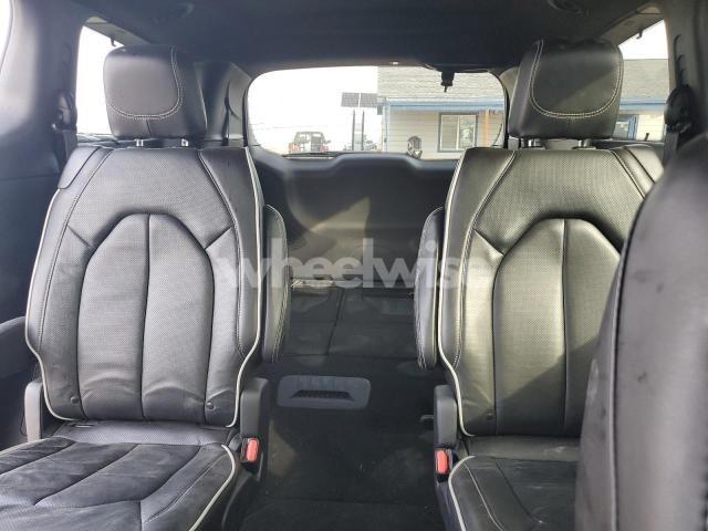 Photo 2 of 2025 CHRYSLER PACIFICA LIMITED (VIN 2C4RC1GG9SR530483)