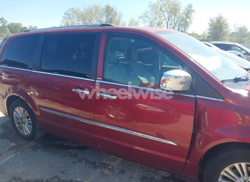 Photo 14 of 2012 Chrysler Town & COUNTRY LIMITED (VIN 2C4RC1GGXCR413500)