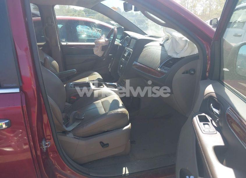 Photo 5 of 2012 Chrysler Town & COUNTRY LIMITED (VIN 2C4RC1GGXCR413500)