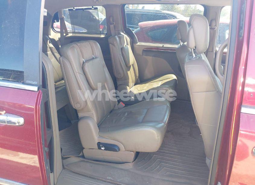 Photo 8 of 2012 Chrysler Town & COUNTRY LIMITED (VIN 2C4RC1GGXCR413500)