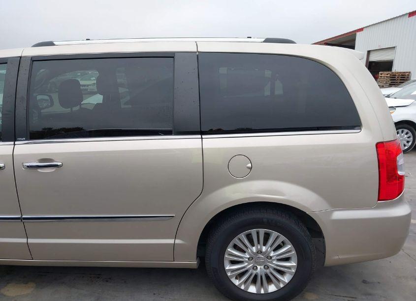 Photo 19 of 2012 Chrysler Town & COUNTRY LIMITED (VIN 2C4RC1GGXCR416204)