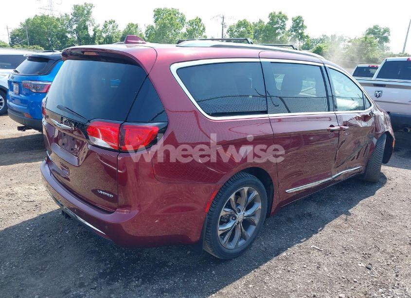 Photo 4 of 2017 Chrysler Pacifica LIMITED (VIN 2C4RC1GGXHR705963)