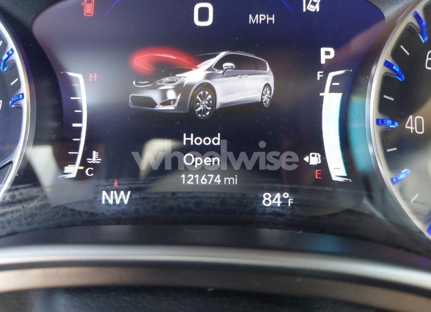 Photo 7 of 2017 Chrysler Pacifica LIMITED (VIN 2C4RC1GGXHR705963)