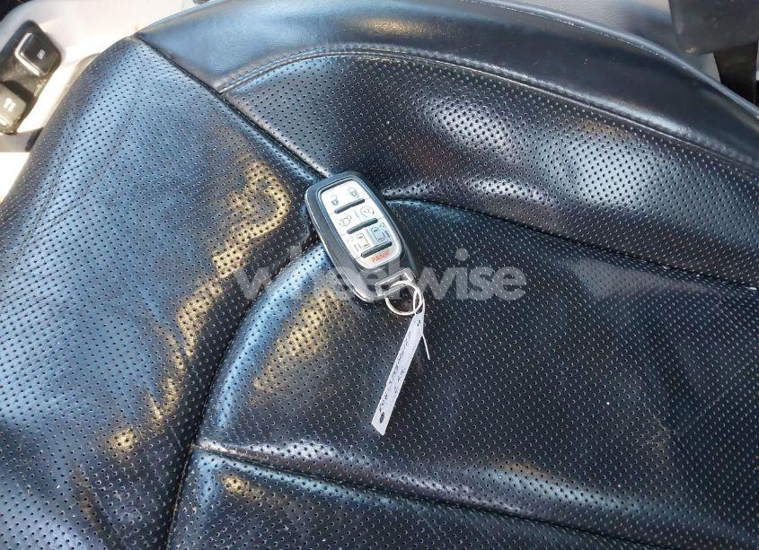 Photo 11 of 2018 Chrysler Pacifica LIMITED (VIN 2C4RC1GGXJR226500)