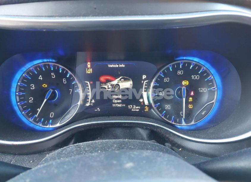 Photo 7 of 2018 Chrysler Pacifica LIMITED (VIN 2C4RC1GGXJR226500)