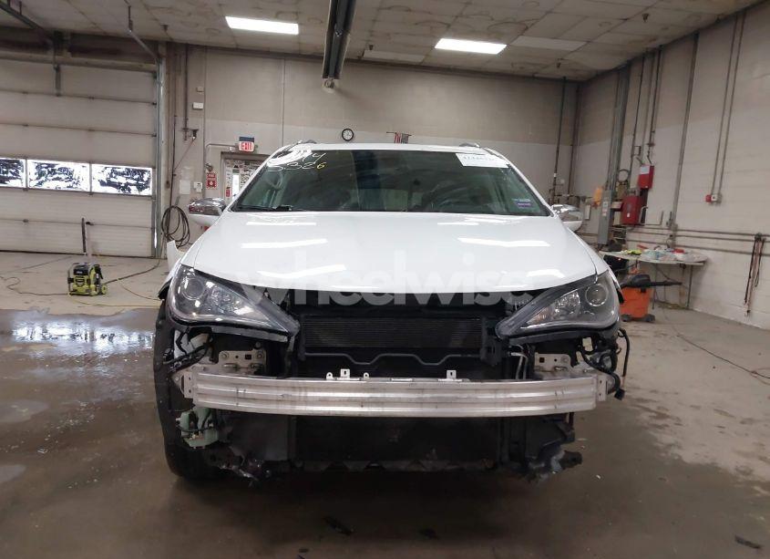 Photo 13 of 2018 Chrysler Pacifica LIMITED (VIN 2C4RC1GGXJR269167)