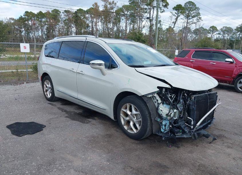 2020 Chrysler Pacifica LIMITED (VIN 2C4RC1GGXLR245812) main photo