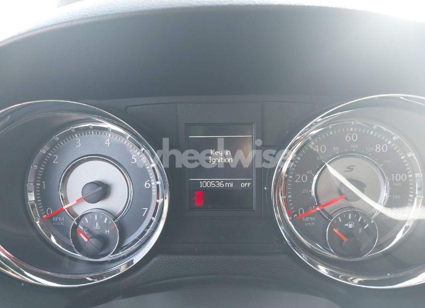 Photo 15 of 2015 Chrysler Town & COUNTRY S (VIN 2C4RC1HG0FR562663)