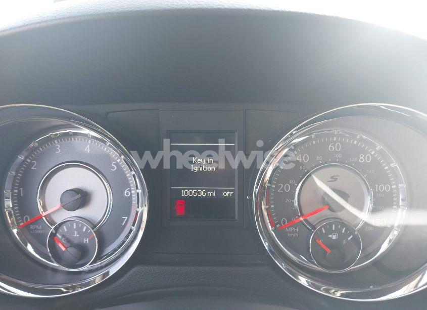 Photo 7 of 2015 Chrysler Town & COUNTRY S (VIN 2C4RC1HG0FR562663)