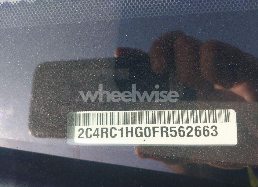 Photo 9 of 2015 Chrysler Town & COUNTRY S (VIN 2C4RC1HG0FR562663)