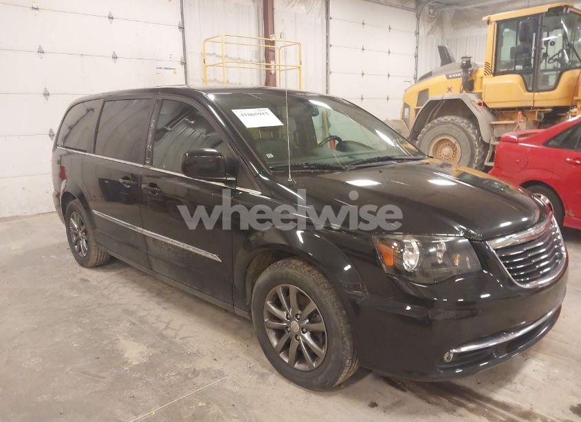 2015 Chrysler Town & COUNTRY S (VIN 2C4RC1HG0FR751202) main photo