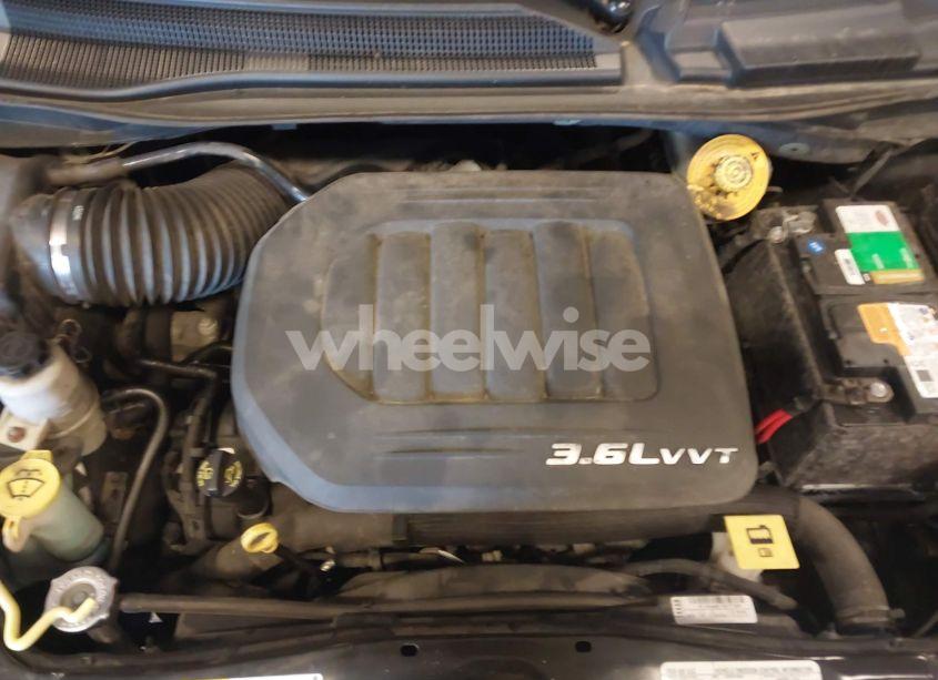 Photo 10 of 2015 Chrysler Town & COUNTRY S (VIN 2C4RC1HG0FR751202)