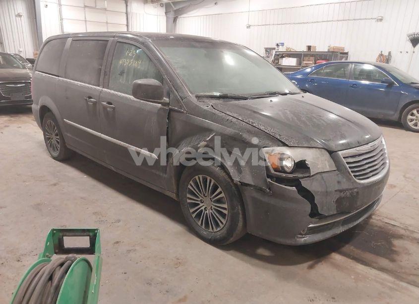 2014 Chrysler Town & COUNTRY S (VIN 2C4RC1HG3ER194980) main photo
