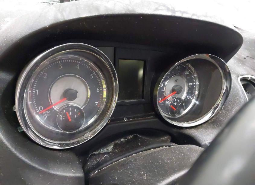 Photo 7 of 2015 Chrysler Town & COUNTRY S (VIN 2C4RC1HG3FR563290)