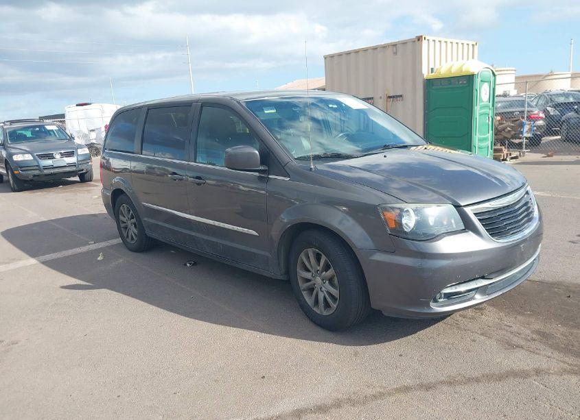 2015 Chrysler Town & COUNTRY S (VIN 2C4RC1HG4FR572810) main photo