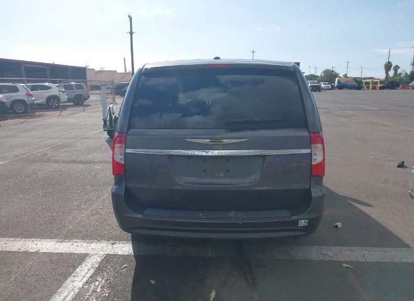 Photo 16 of 2015 Chrysler Town & COUNTRY S (VIN 2C4RC1HG4FR572810)