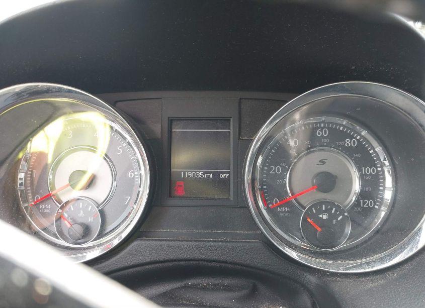 Photo 7 of 2015 Chrysler Town & COUNTRY S (VIN 2C4RC1HG4FR572810)