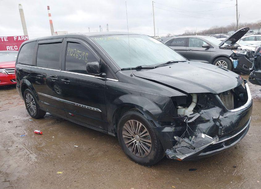 2014 Chrysler Town & COUNTRY S (VIN 2C4RC1HG6ER188350) main photo