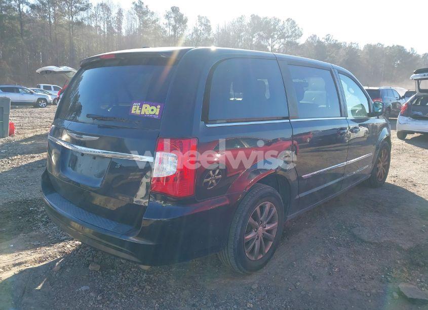 Photo 4 of 2015 Chrysler Town & COUNTRY S (VIN 2C4RC1HG8FR525134)