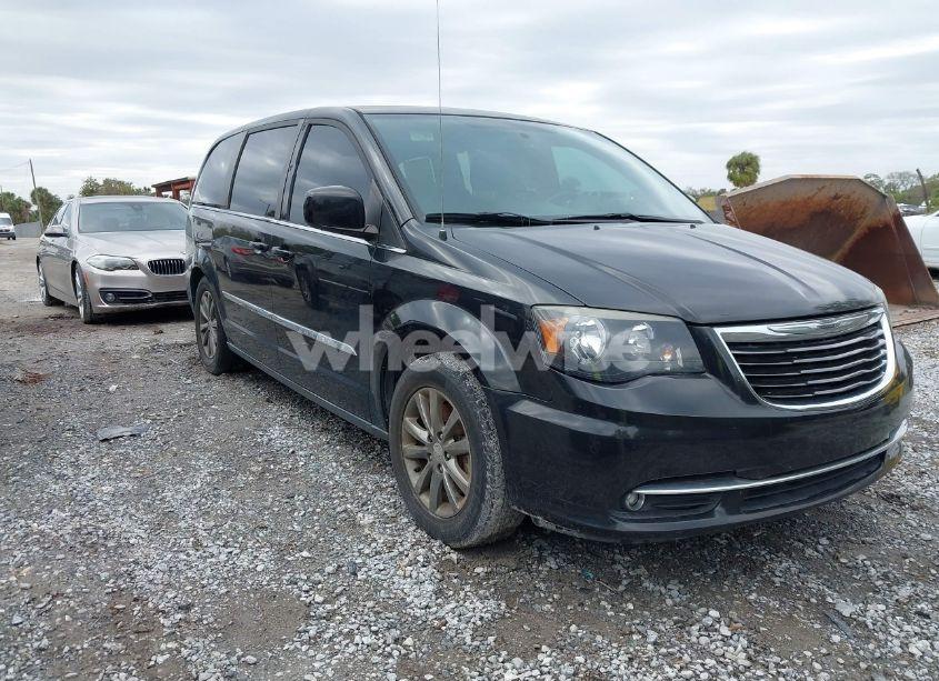 2015 Chrysler Town & COUNTRY S (VIN 2C4RC1HG8FR562555) main photo