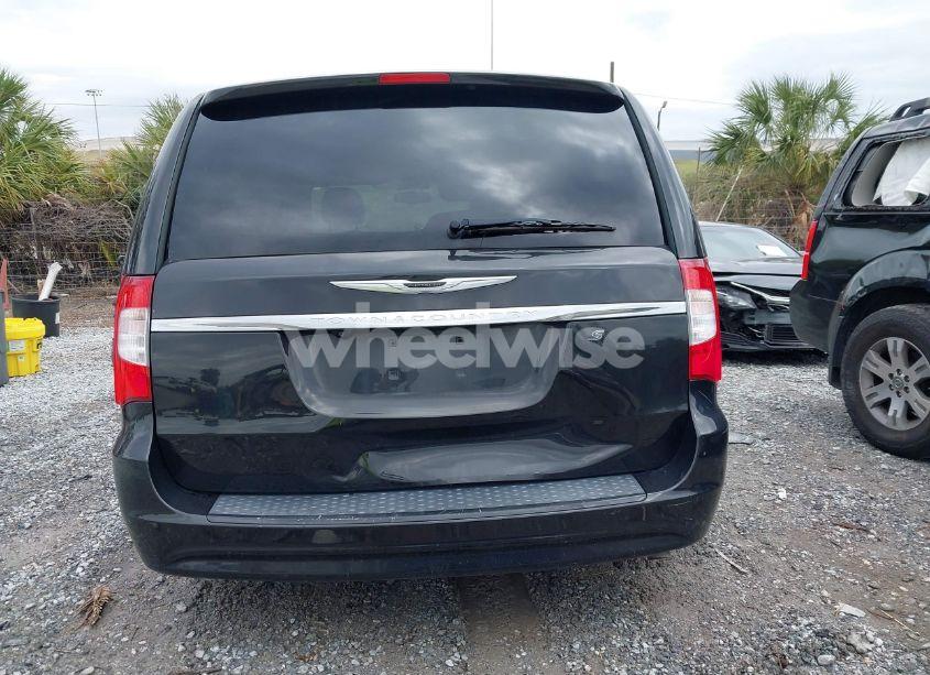 Photo 16 of 2015 Chrysler Town & COUNTRY S (VIN 2C4RC1HG8FR562555)