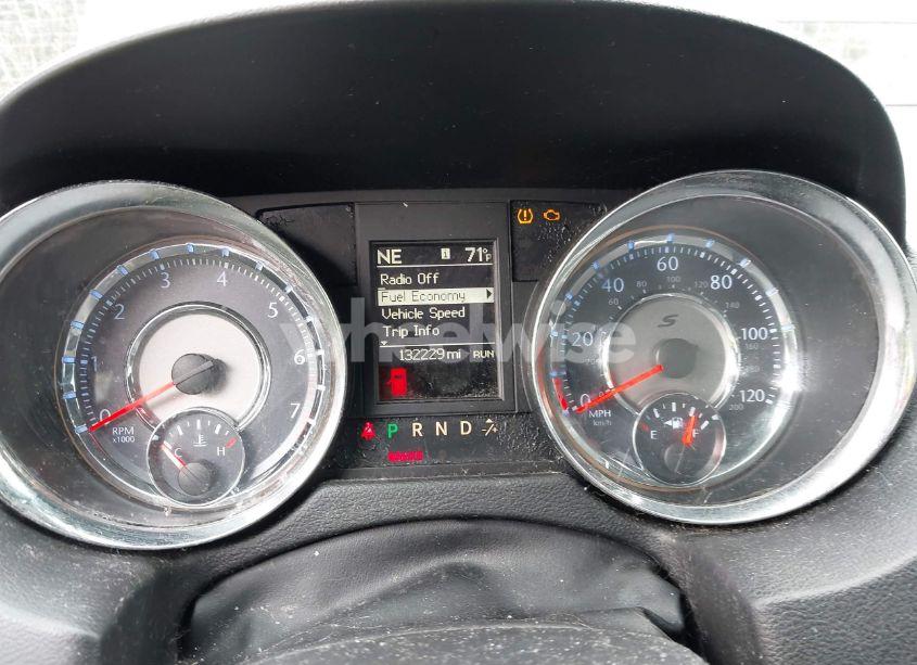 Photo 7 of 2015 Chrysler Town & COUNTRY S (VIN 2C4RC1HG8FR562555)