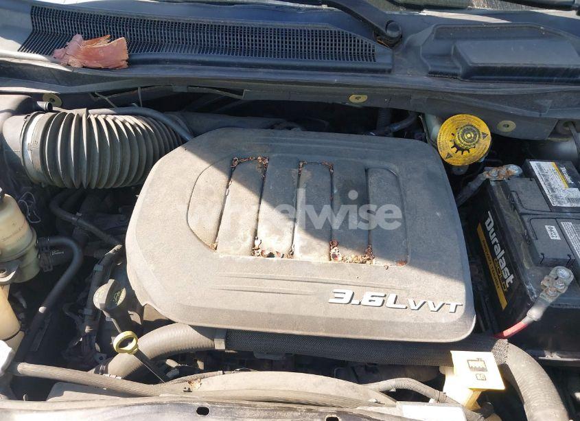 Photo 10 of 2015 Chrysler Town & COUNTRY S (VIN 2C4RC1HG8FR609793)