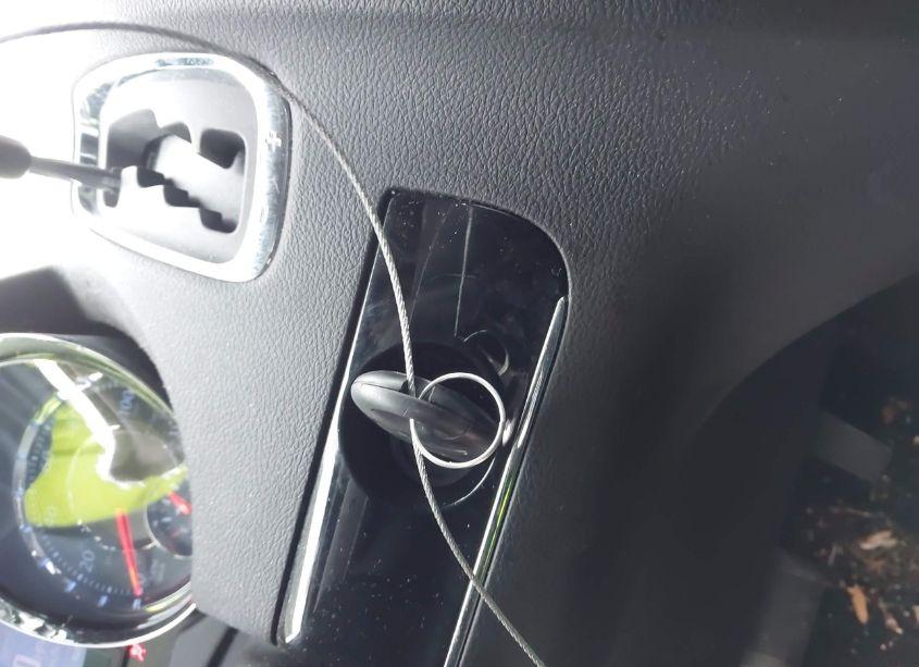 Photo 11 of 2013 Chrysler Town & COUNTRY S (VIN 2C4RC1HG9DR818313)