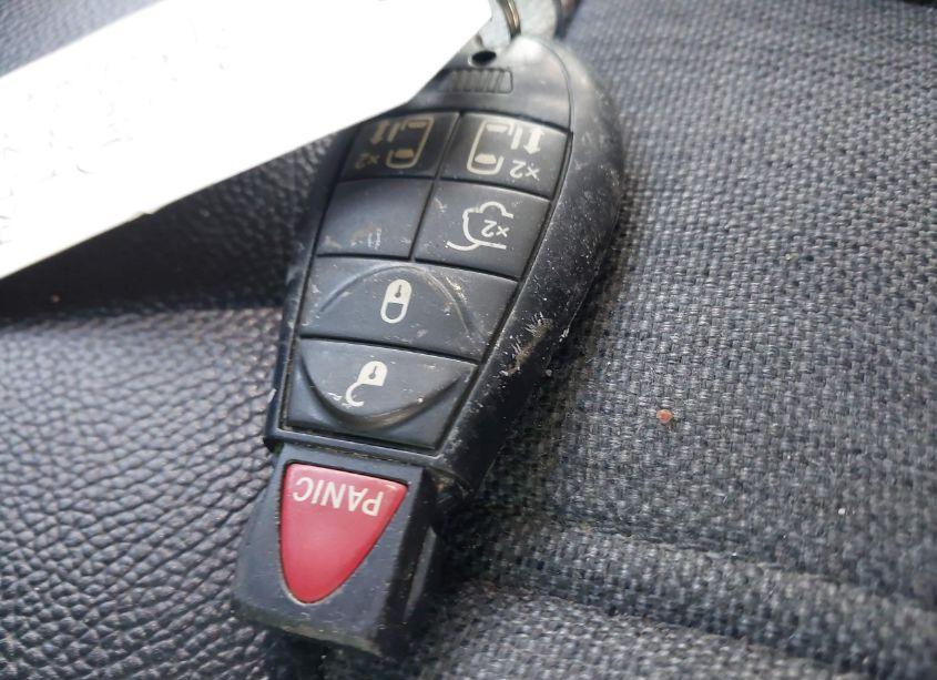 Photo 11 of 2014 Chrysler Town & COUNTRY S (VIN 2C4RC1HGXER361321)