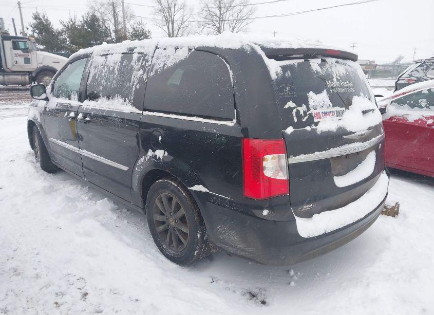 Photo 3 of 2014 Chrysler Town & COUNTRY S (VIN 2C4RC1HGXER467249)