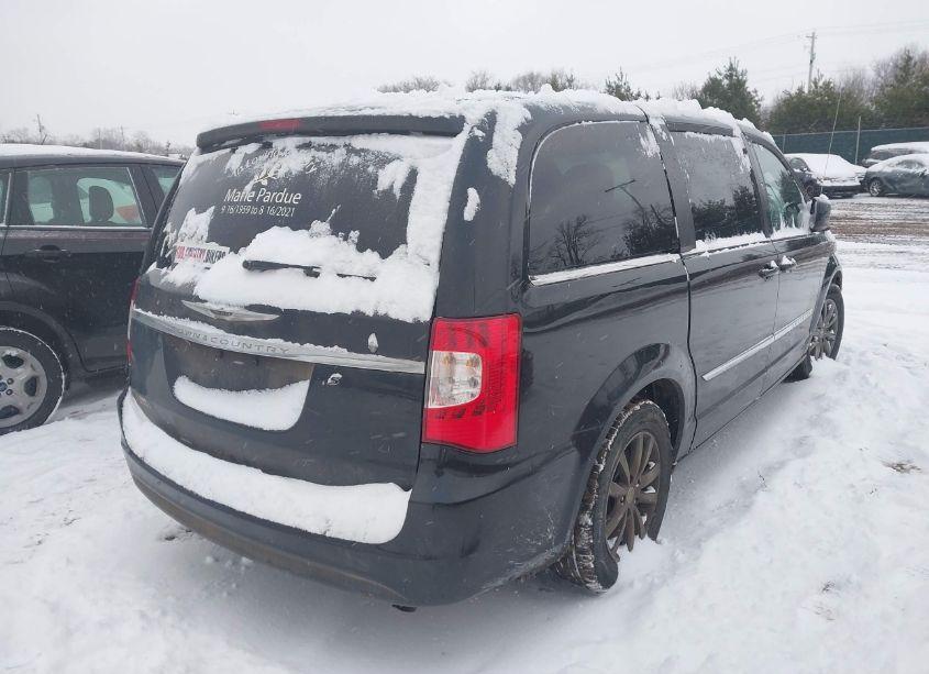 Photo 4 of 2014 Chrysler Town & COUNTRY S (VIN 2C4RC1HGXER467249)