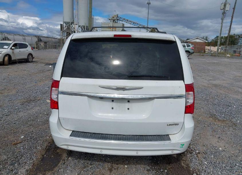 Photo 16 of 2016 Chrysler Town & COUNTRY LIMITED (VIN 2C4RC1JG4GR121629)